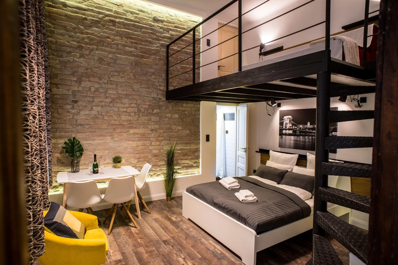 Very Stylish And Fresh Studio Home In The Center ブダペスト エクステリア 写真